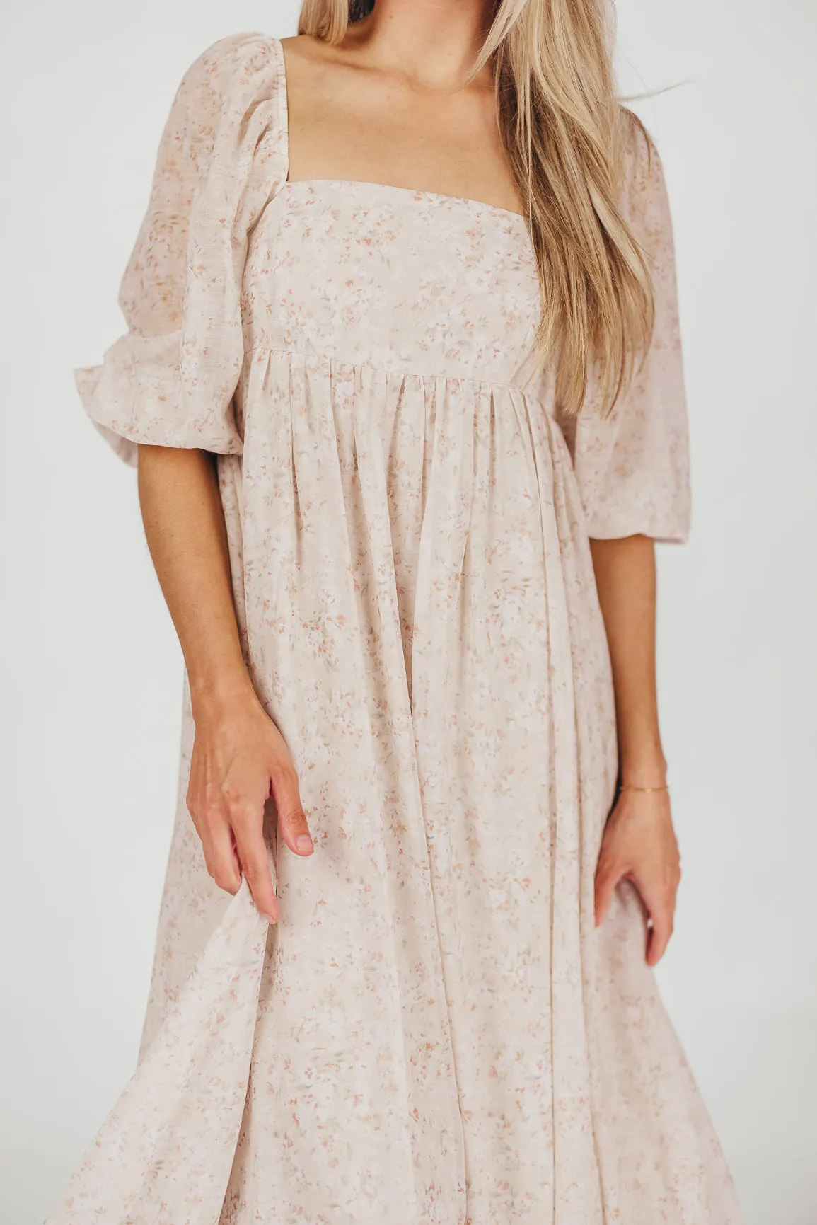 *New* Mona Maxi Dress with Smocking in Beige Floral - Bump Friendly & Inclusive Sizing (S-3XL)