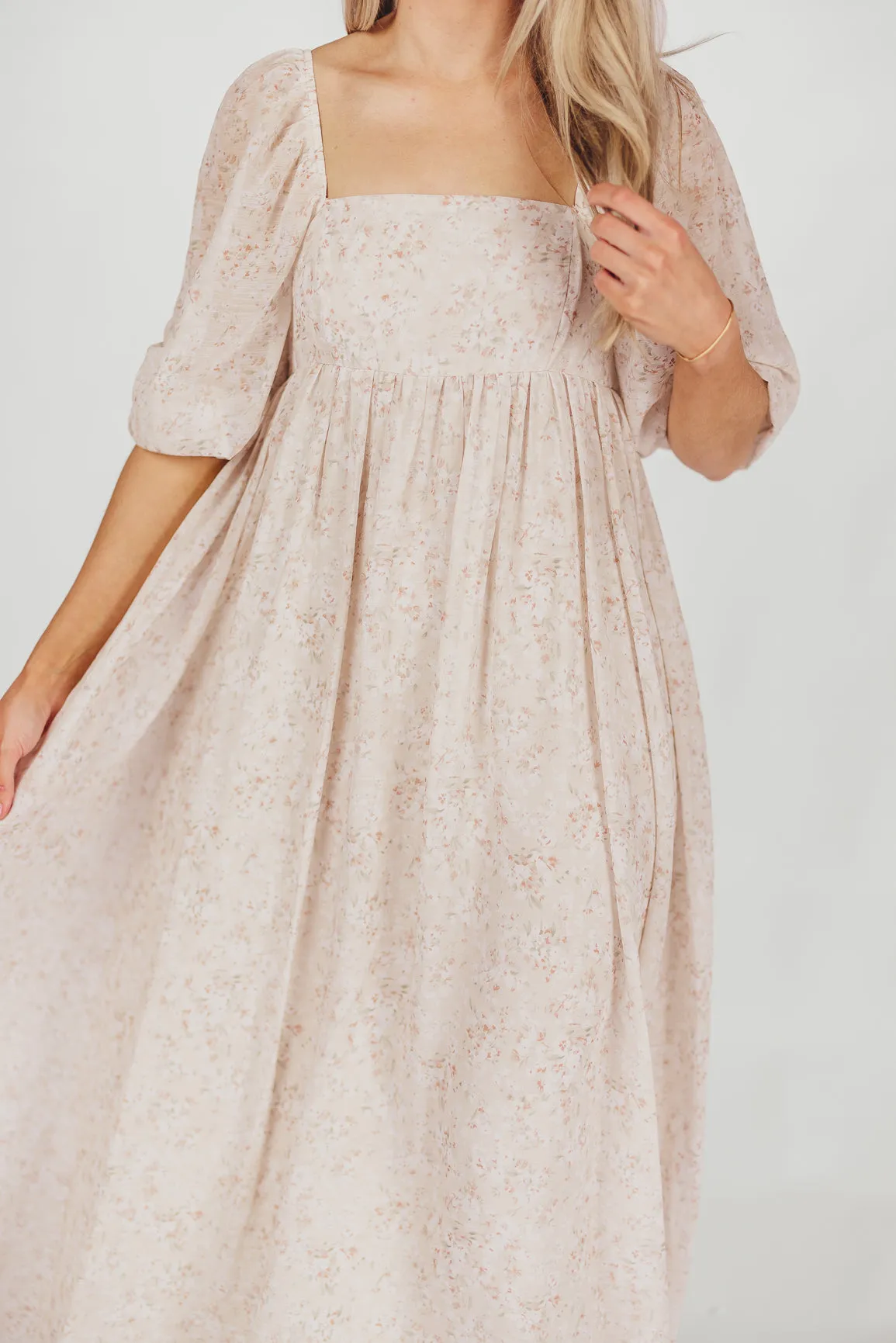 *New* Mona Maxi Dress with Smocking in Beige Floral - Bump Friendly & Inclusive Sizing (S-3XL)