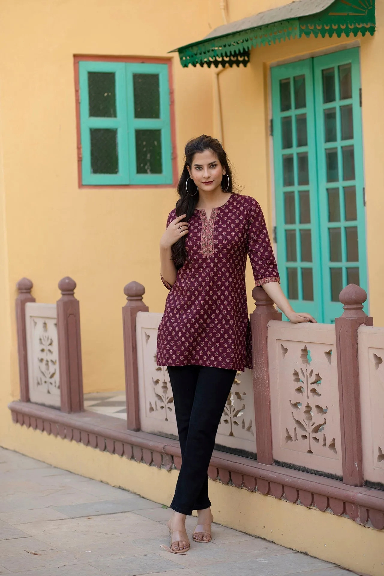 Women Burgundy Printed Tunic With Three Quarter Sleeves