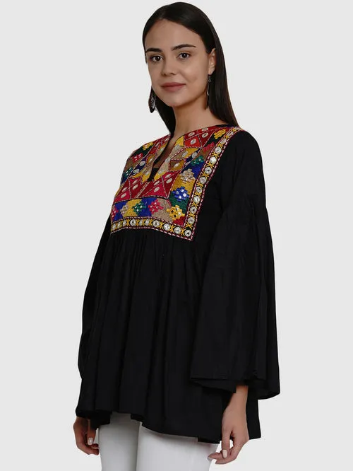 Women'S Black Embroidered Tunics